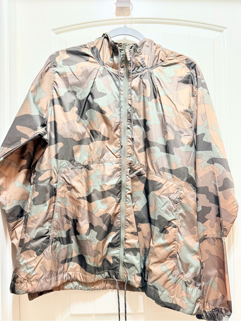 Columbia Lightweight Camo Zip-Up Windbreaker